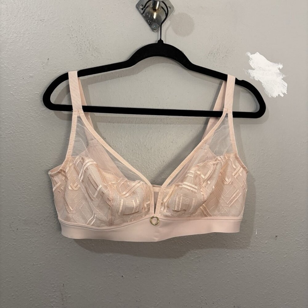 Chantelle Light Pink Bra